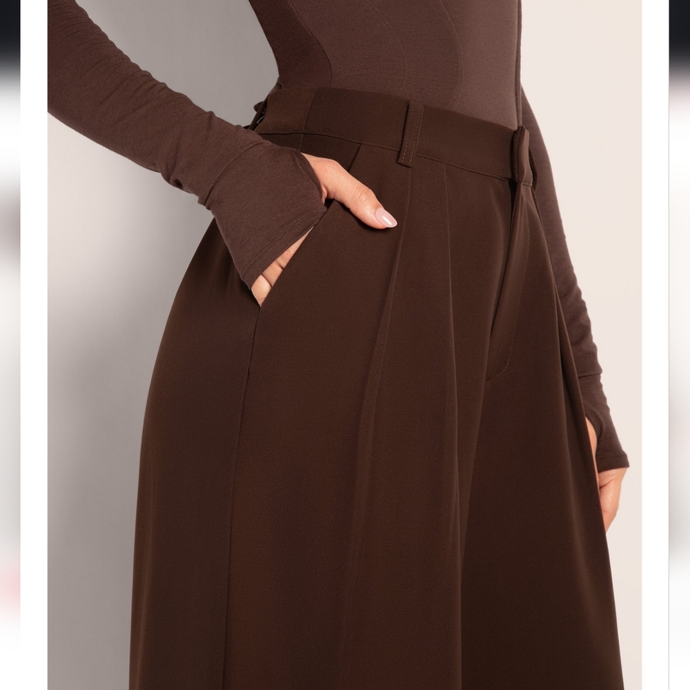 New - TA3 Pleaty Wide Leg Pant - Espresso